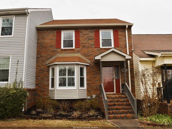 222 Meadowcrest Dr, Florence, AL