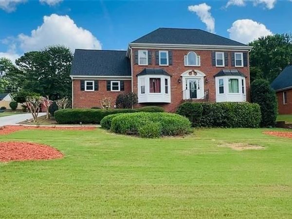 2462 CHIMNEY TOP Lane, Snellville, GA 30078