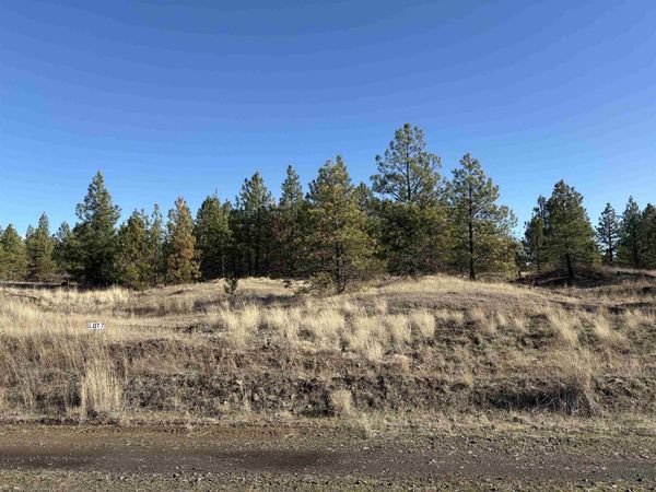 35350 N Prairie Ln, Creston, WA 99117