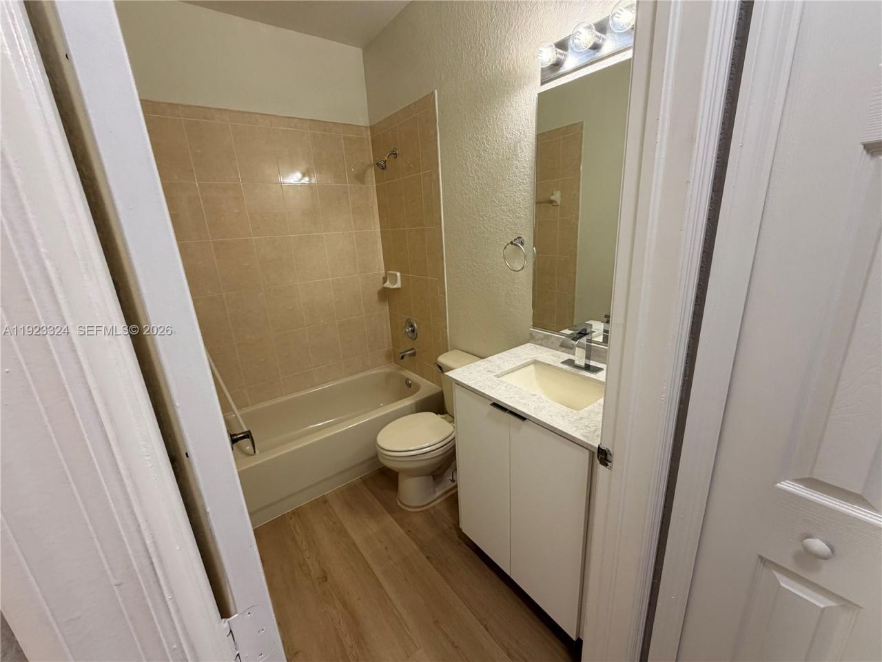 10803 NW 83rd St, Unit 6-1, Doral, FL 33178 Photo