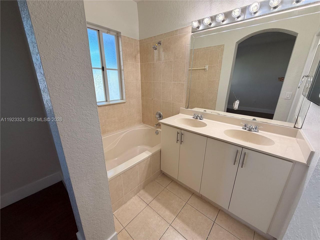 10803 NW 83rd St, Unit 6-1, Doral, FL 33178 Photo
