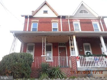 1224 E 11TH STREET, CRUM LYNNE, PA 19022