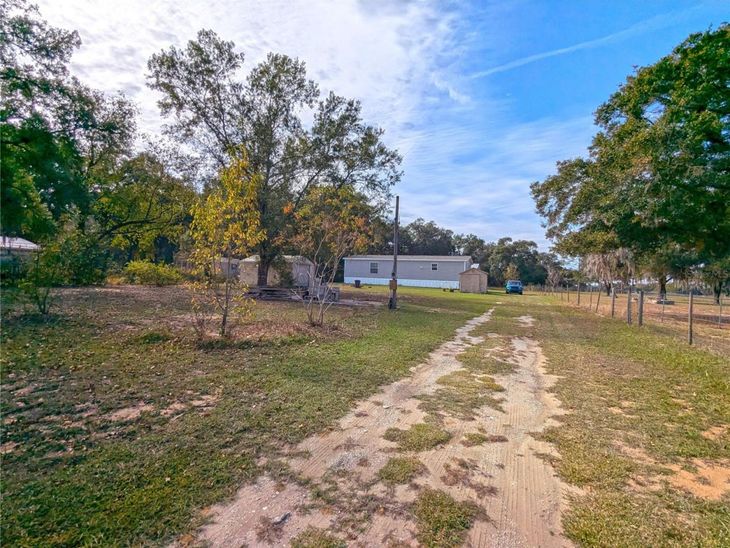 27 Crescent Ridge Road, Davenport, FL 33837