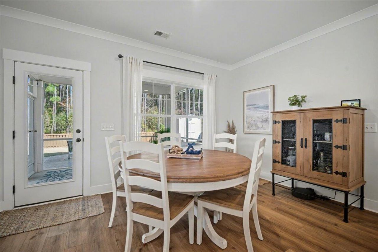 600 Dunswell Drive Photo 11