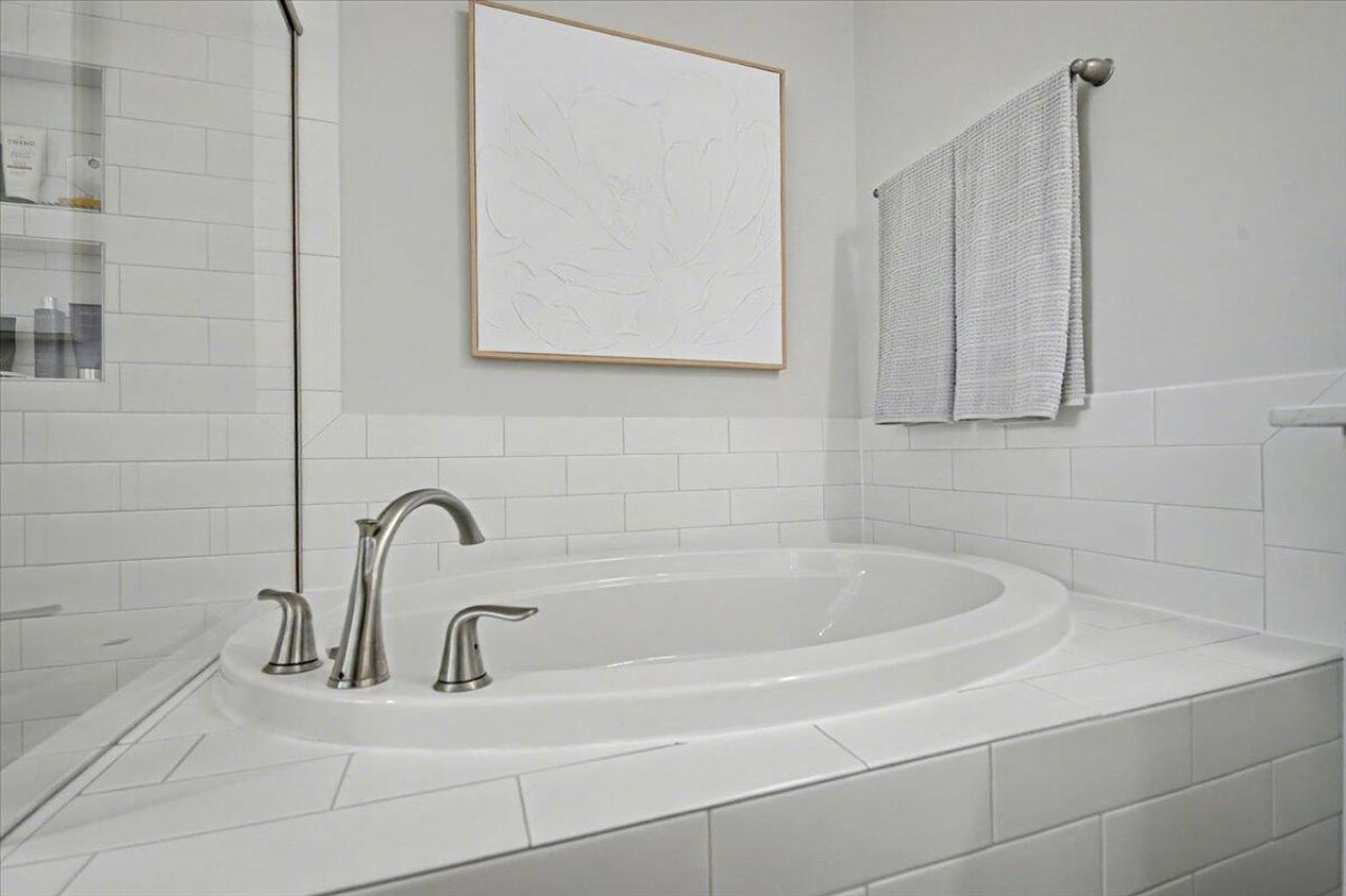 600 Dunswell Drive Photo 31