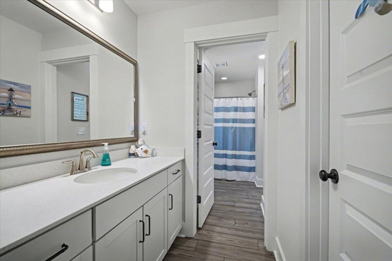 600 Dunswell Drive Photo 36