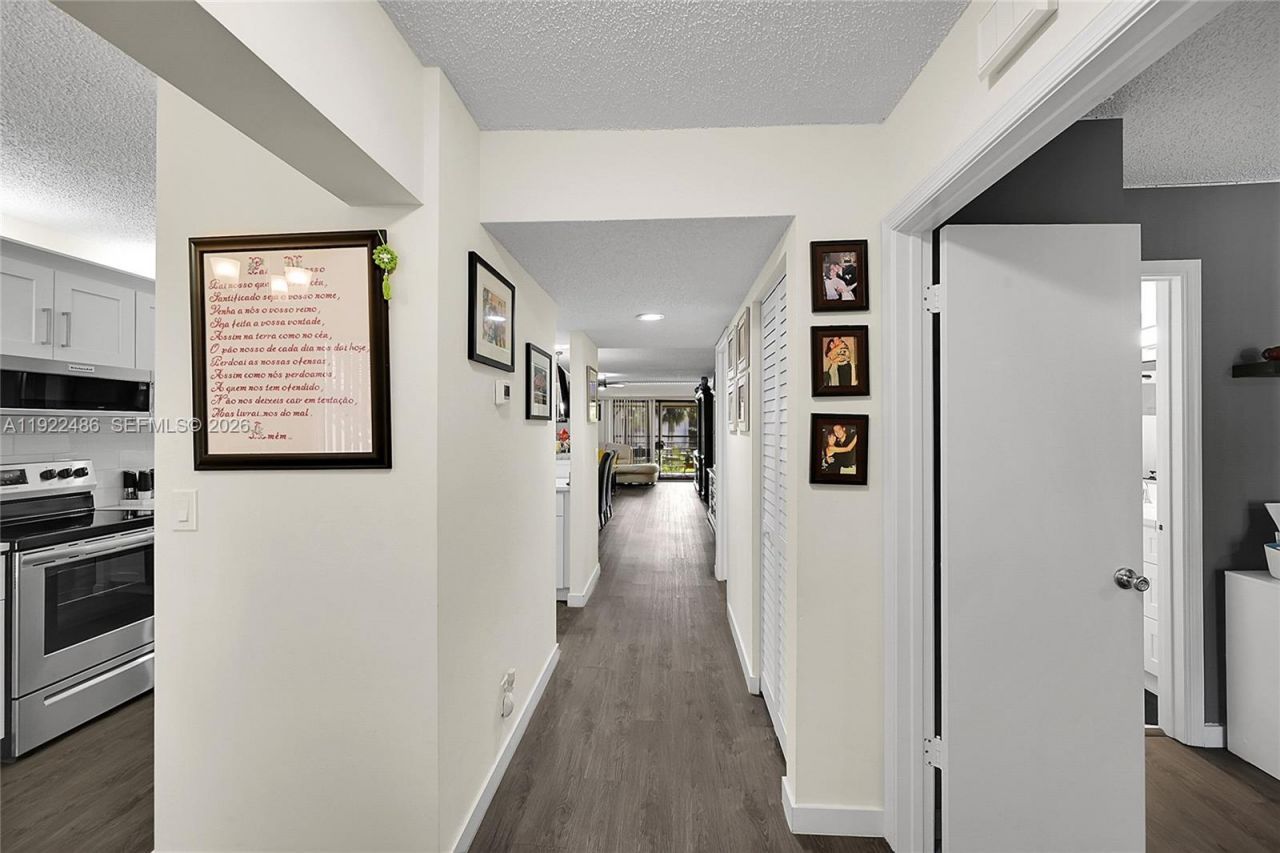 10187 Mangrove Dr, Unit 201, Boynton Beach, FL 33437 Photo