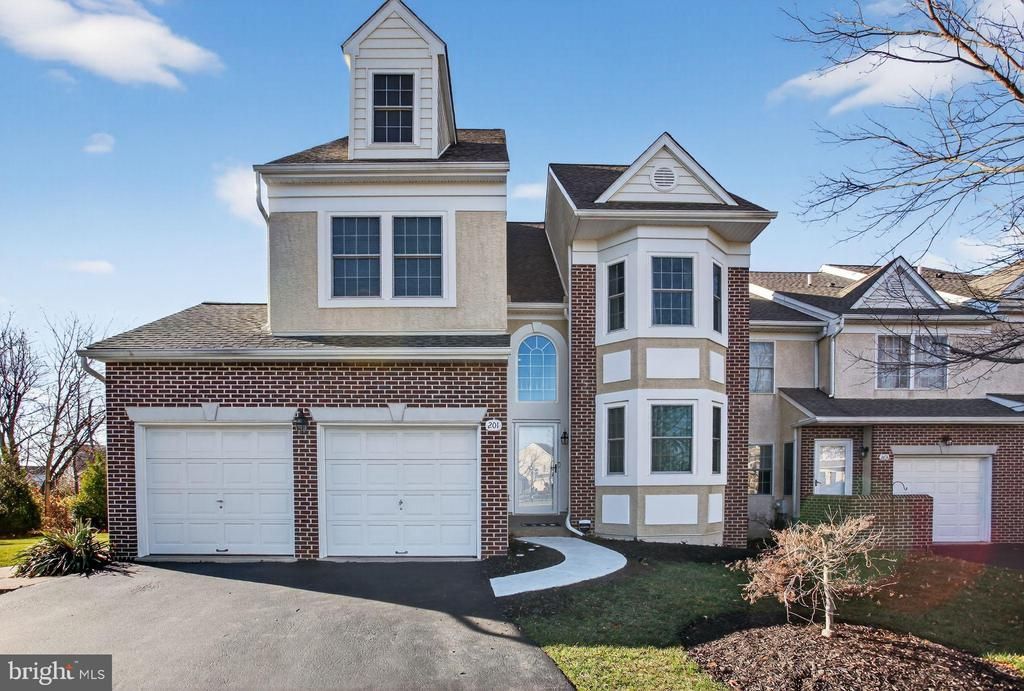 201 Victoria Court, Ambler, PA 19002 Main Photo