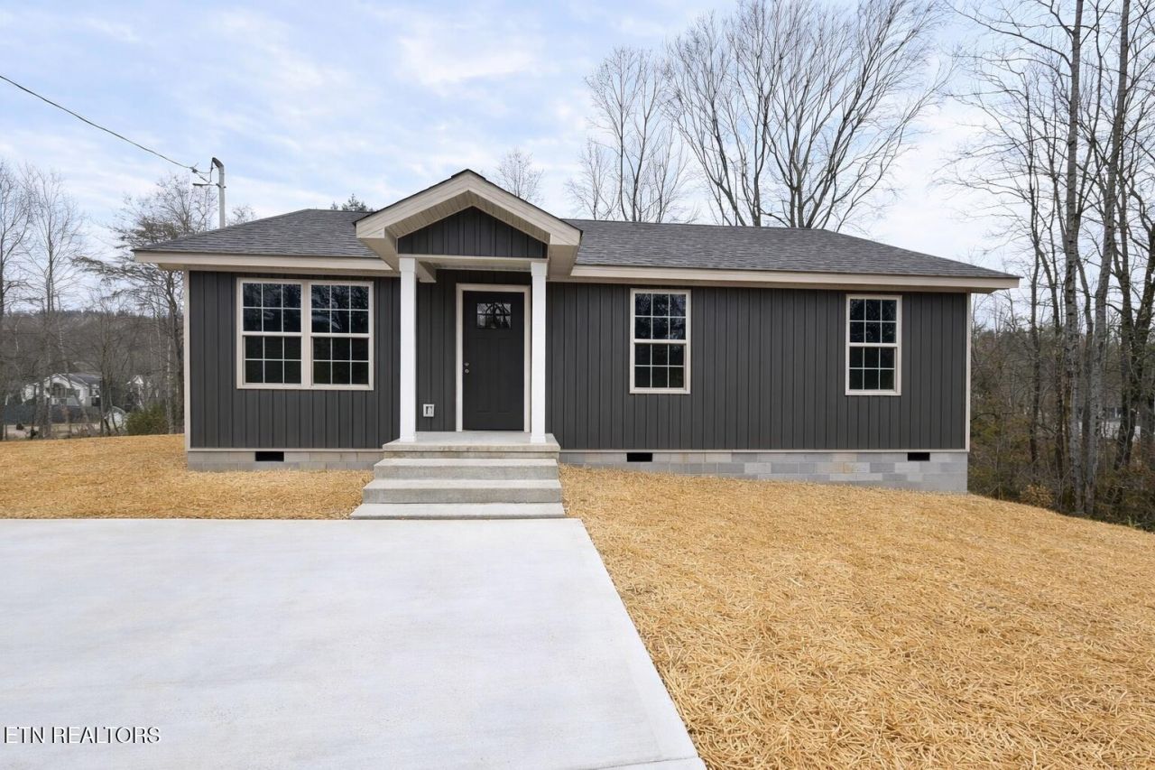 264 Wilberforce Ave, Oak Ridge, TN 37830 Main Photo