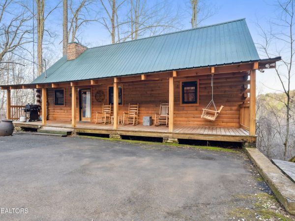 2558 Wildcat Ridge Rd, Sevierville, TN 37862