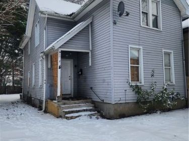 2 Hollister Street, Rochester, NY 14605