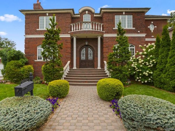 14910 7th Avenue, Whitestone, NY 11357