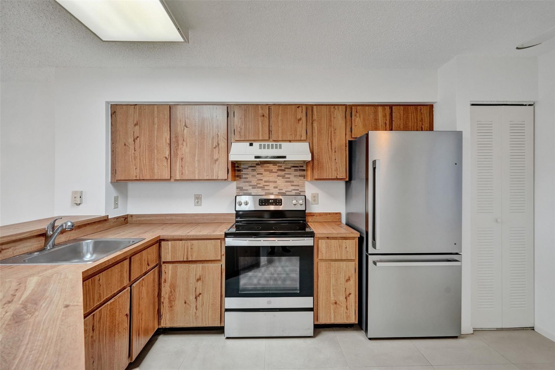 2221 Cypress Island Drive, Unit 501, Pompano Beach, FL 33069 Photo