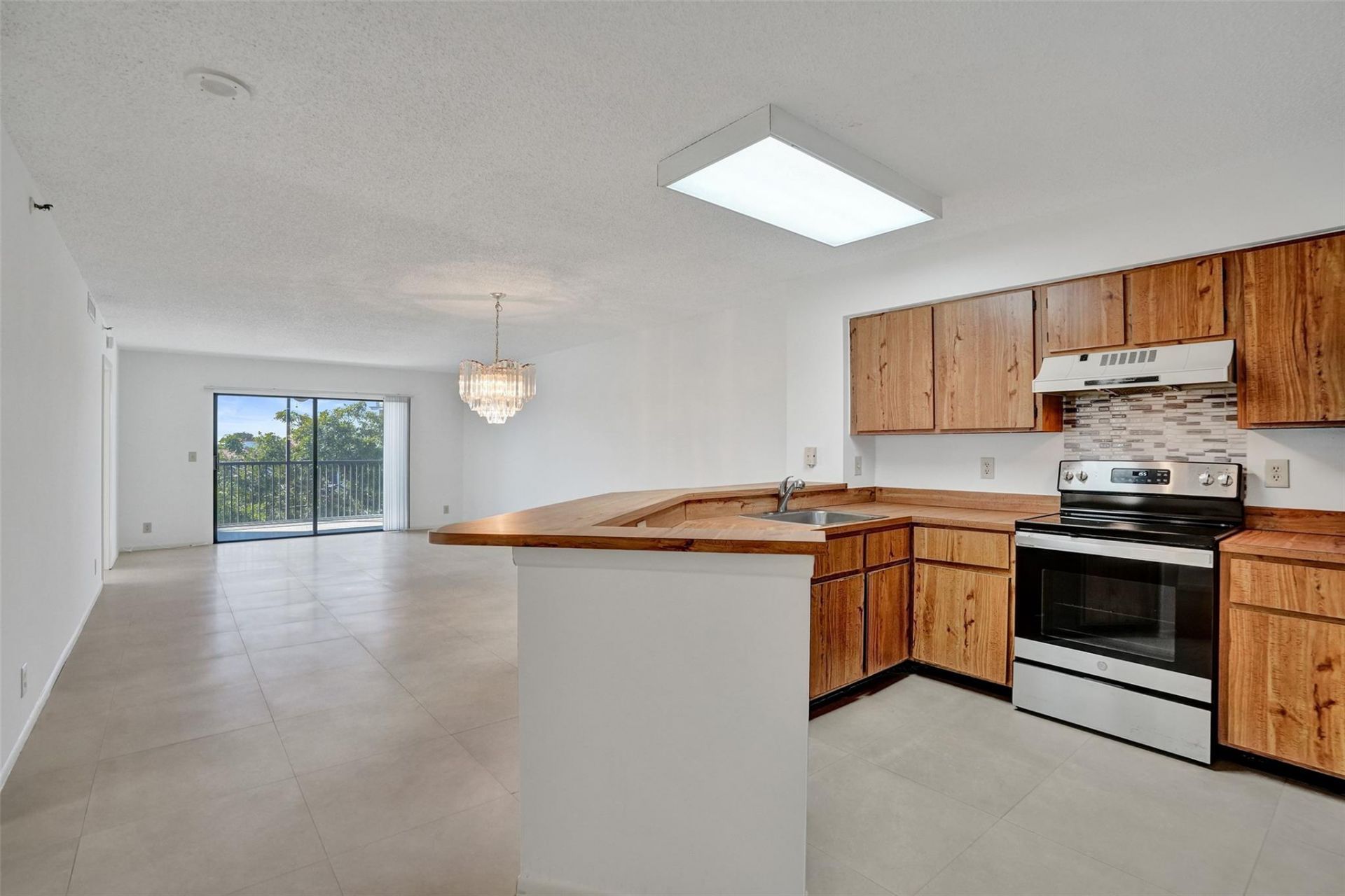 2221 Cypress Island Drive, Unit 501, Pompano Beach, FL 33069 Photo