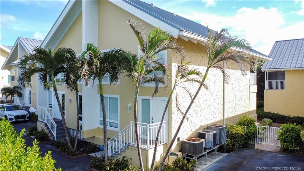 245 NE Macarthur Boulevard, Unit 12, Stuart, FL 34996 Photo