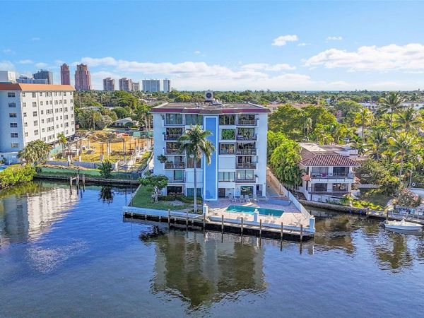 1839 Middle River Drive, Unit 302, Fort Lauderdale, FL 33305