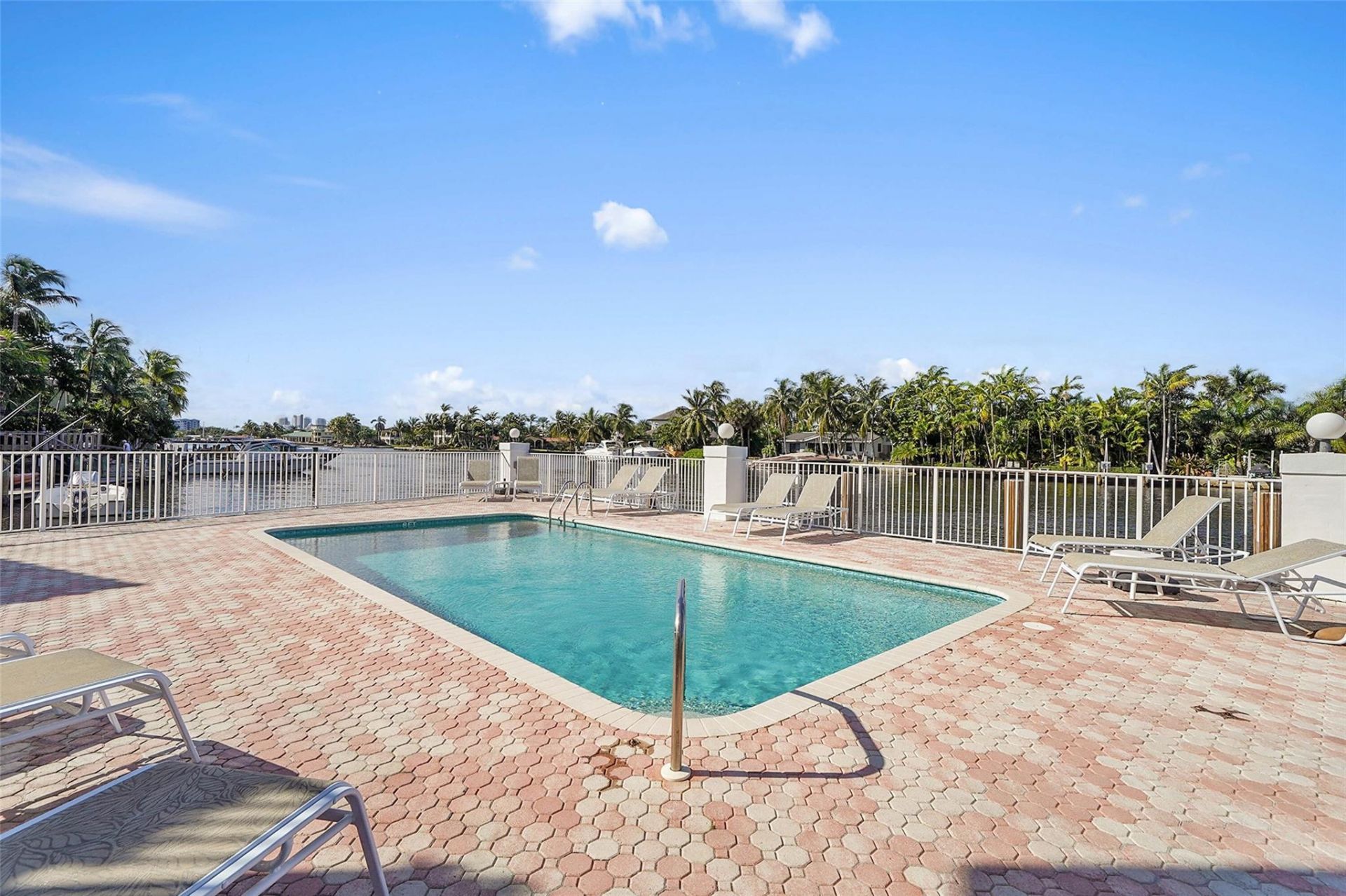 1839 Middle River Drive, Unit 302, Fort Lauderdale, FL 33305 Photo
