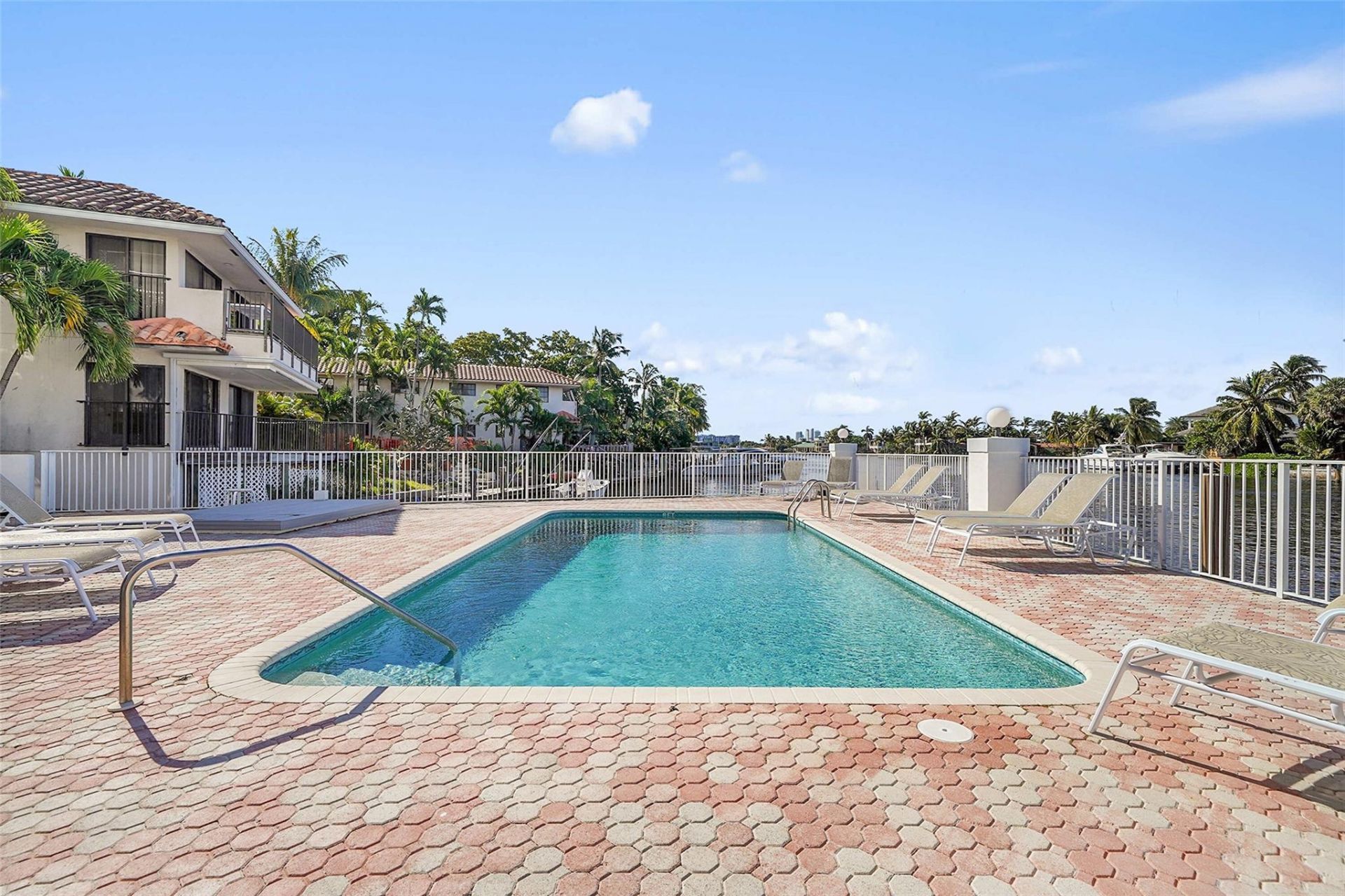 1839 Middle River Drive, Unit 302, Fort Lauderdale, FL 33305 Photo
