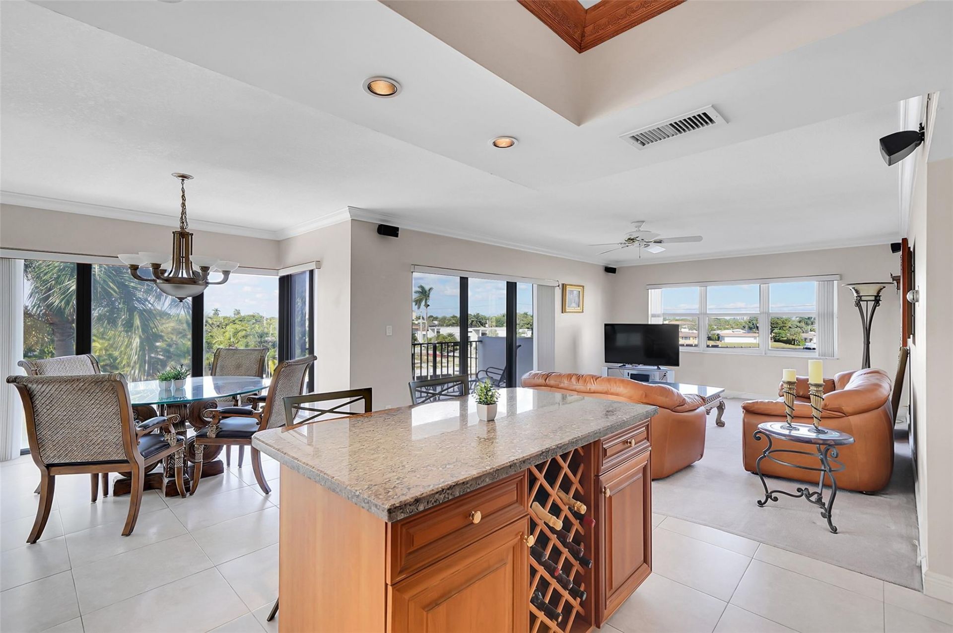 1839 Middle River Drive, Unit 302, Fort Lauderdale, FL 33305 Photo