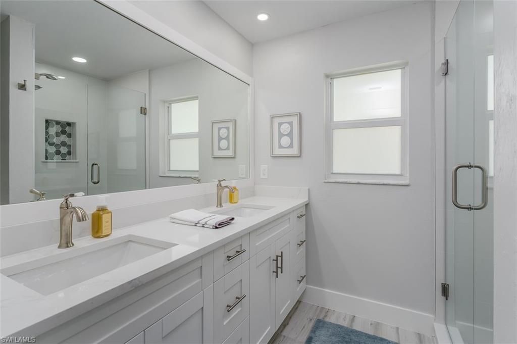834 Gulf Pavilion Dr, Unit 204, Naples, FL 34108 Photo