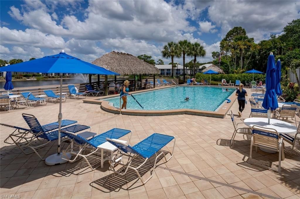 834 Gulf Pavilion Dr, Unit 204, Naples, FL 34108 Photo