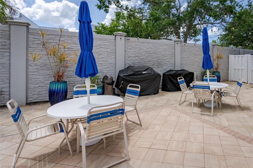 834 Gulf Pavilion Dr, Unit 204, Naples, FL 34108 Photo