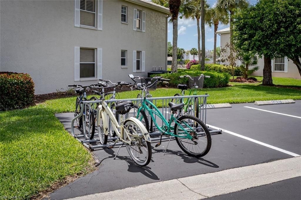 834 Gulf Pavilion Dr, Unit 204, Naples, FL 34108 Photo