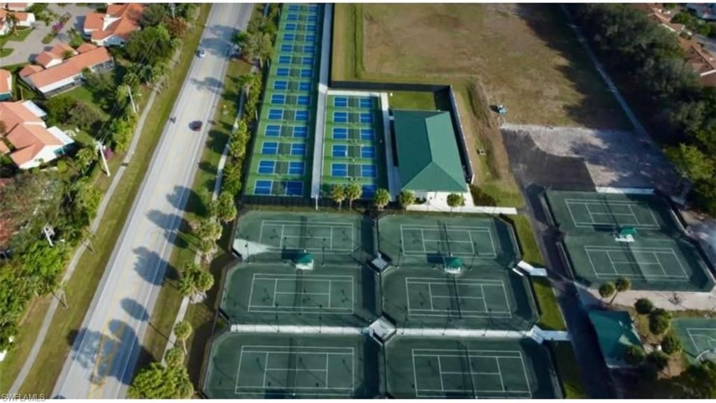 834 Gulf Pavilion Dr, Unit 204, Naples, FL 34108 Photo