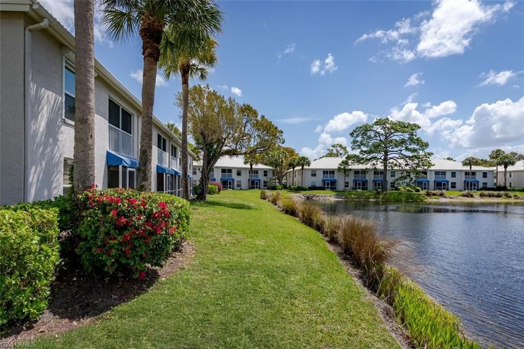 834 Gulf Pavilion Dr, Unit 204, Naples, FL 34108 Photo