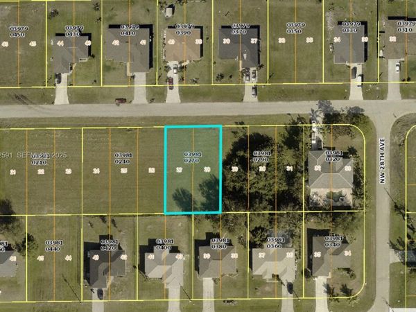 2810 NW 3RD ST, Cape Coral, FL 33993