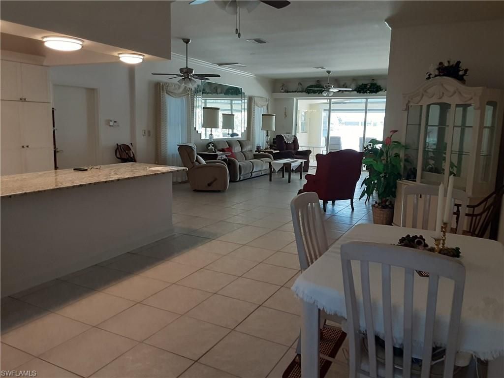 850 SE 1st Ter, Cape Coral, FL 33990 Photo