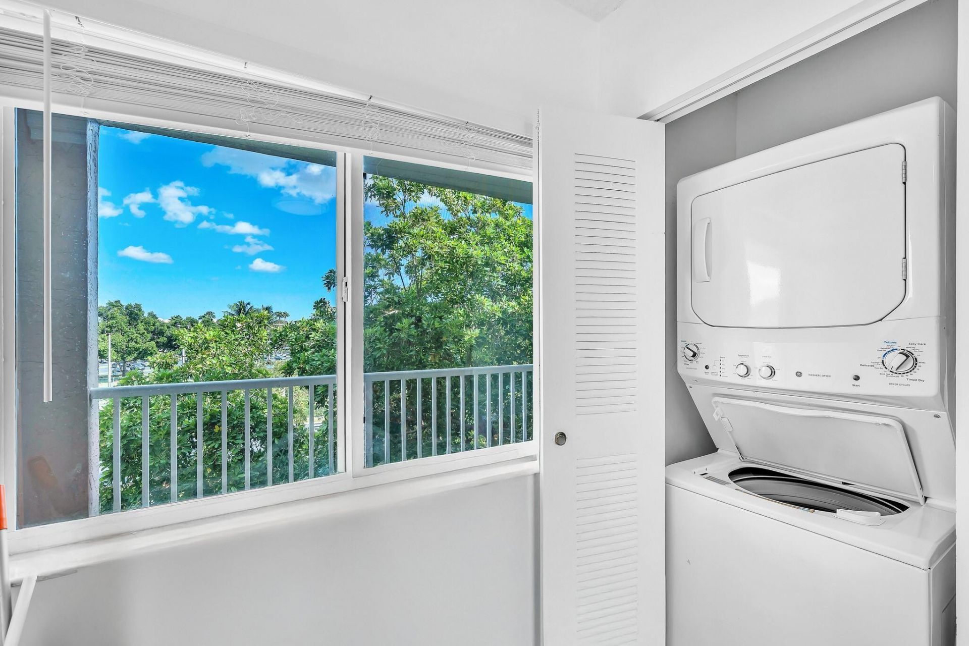 9580 Weldon Circle, Unit 408k, Tamarac, FL 33321 Photo