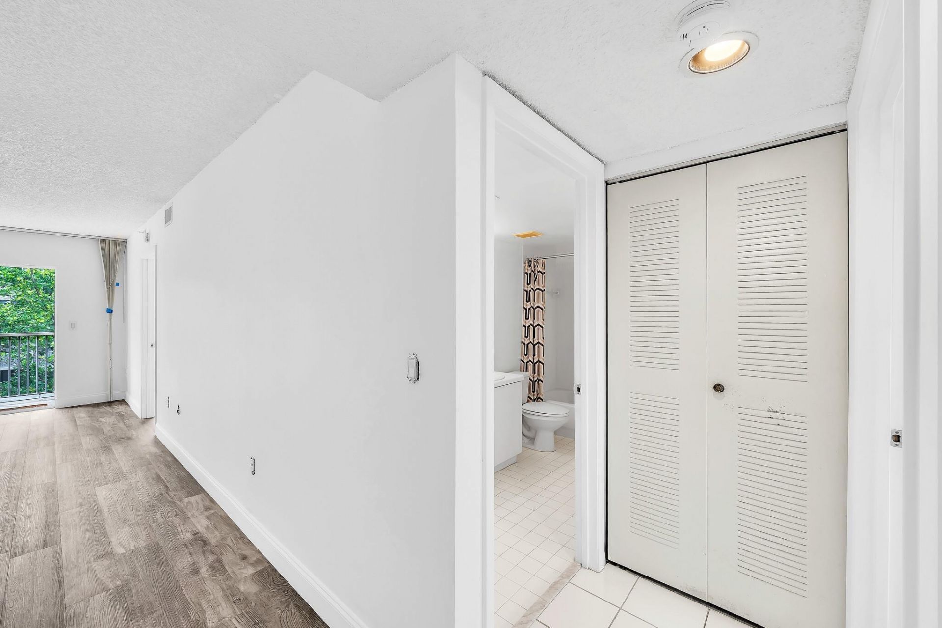 9580 Weldon Circle, Unit 408K, Tamarac, FL 33321 Photo