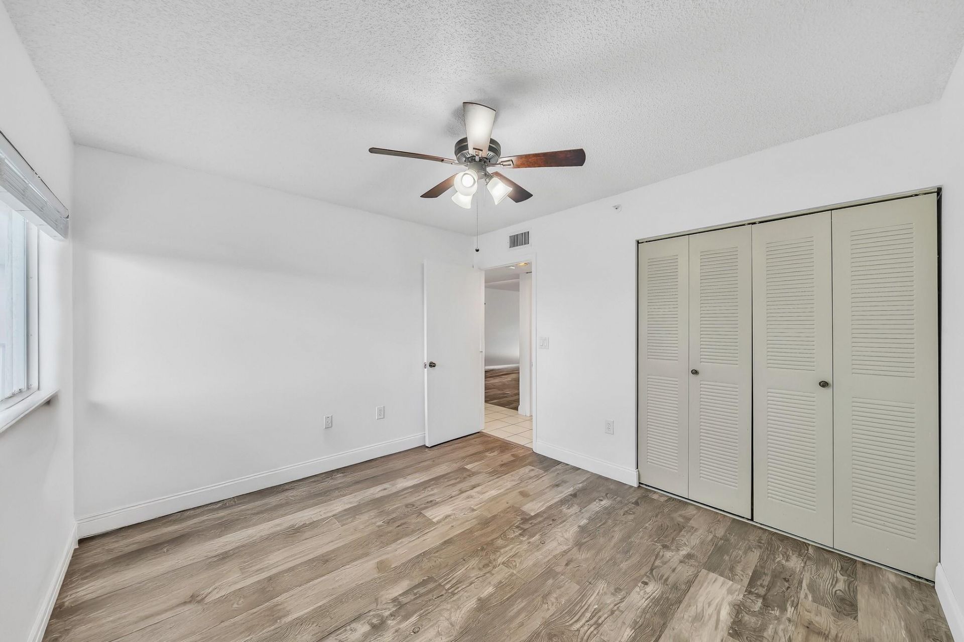 9580 Weldon Circle, Unit 408K, Tamarac, FL 33321 Photo