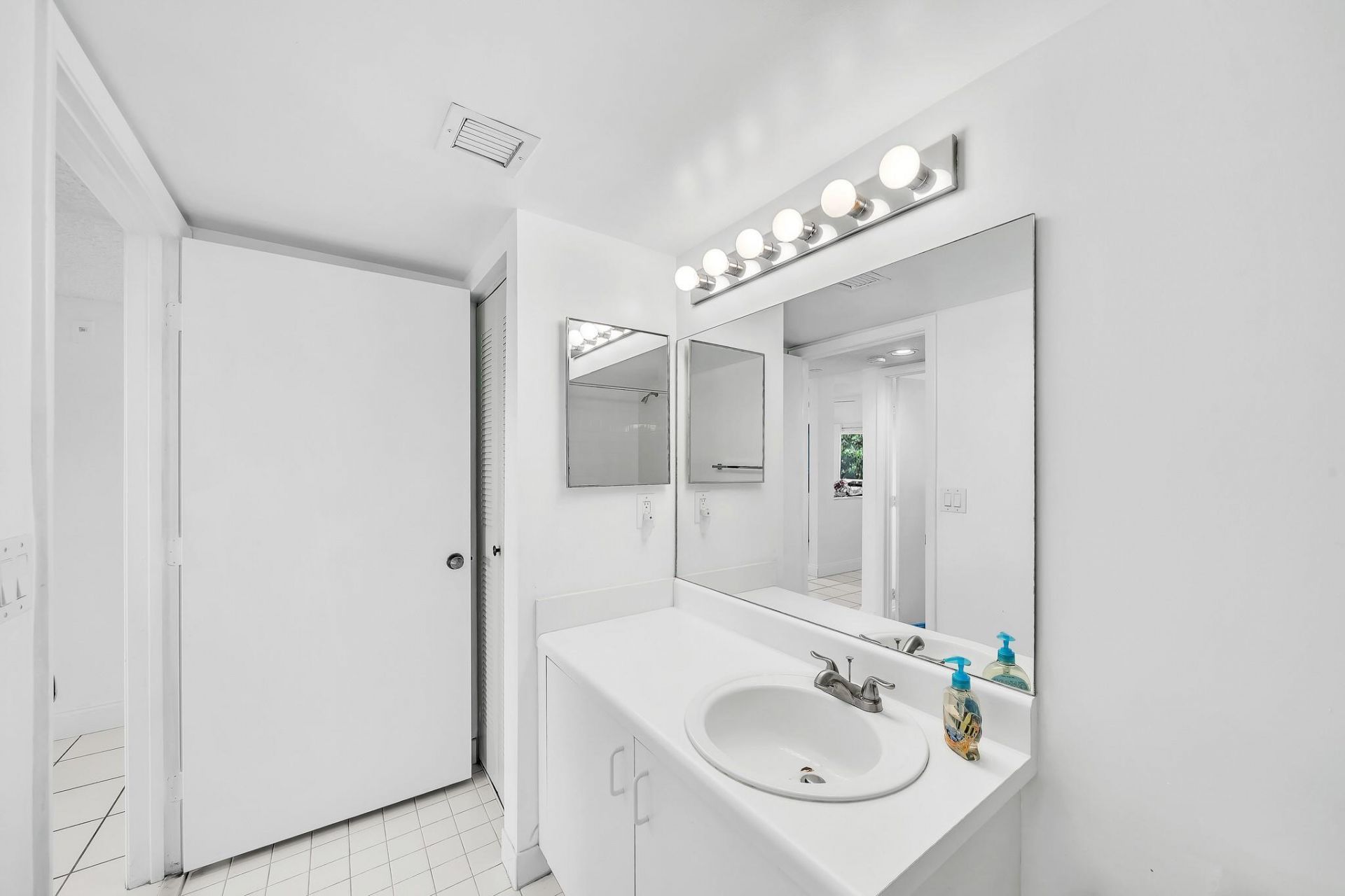 9580 Weldon Circle, Unit 408K, Tamarac, FL 33321 Photo