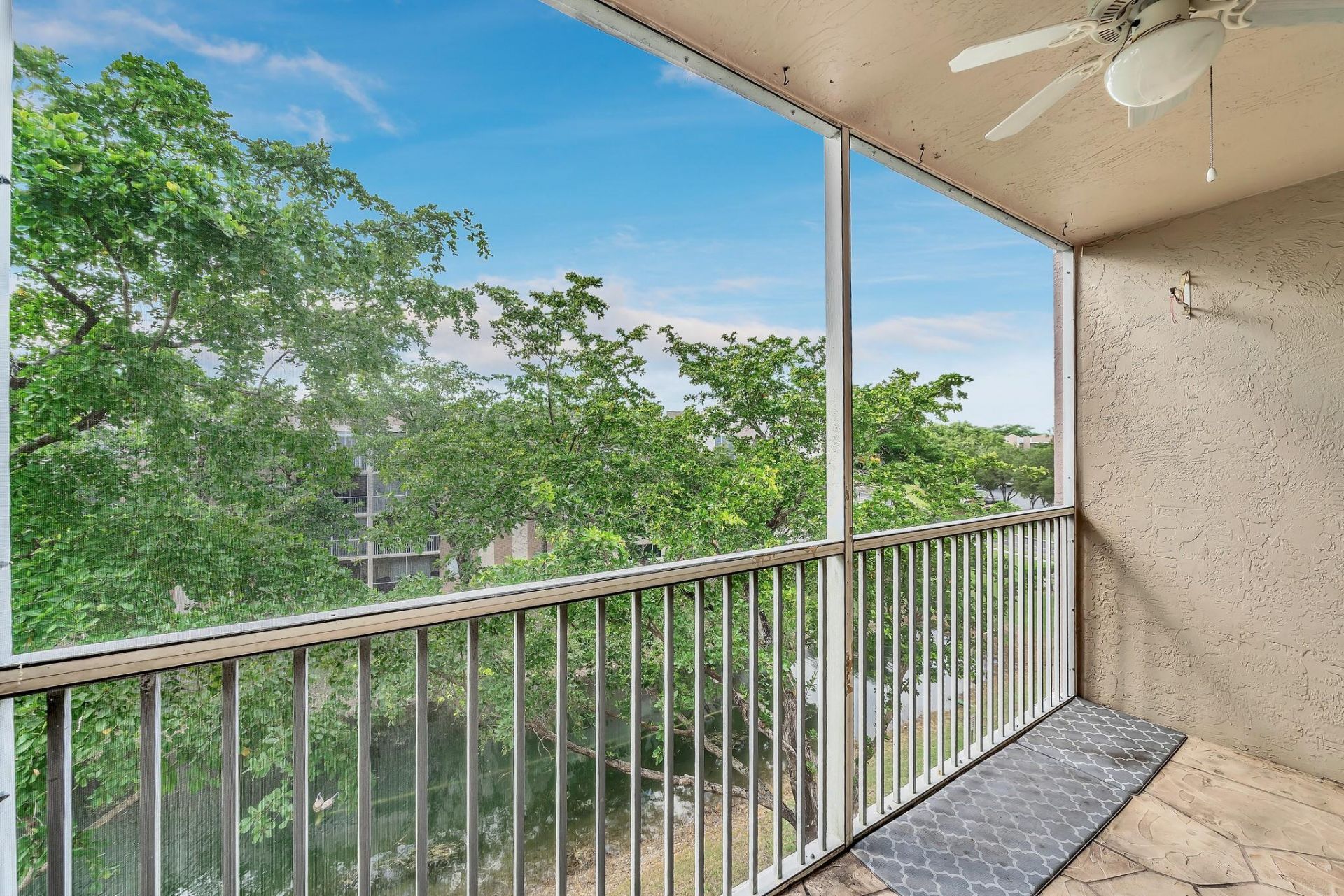 9580 Weldon Circle, Unit 408K, Tamarac, FL 33321 Photo