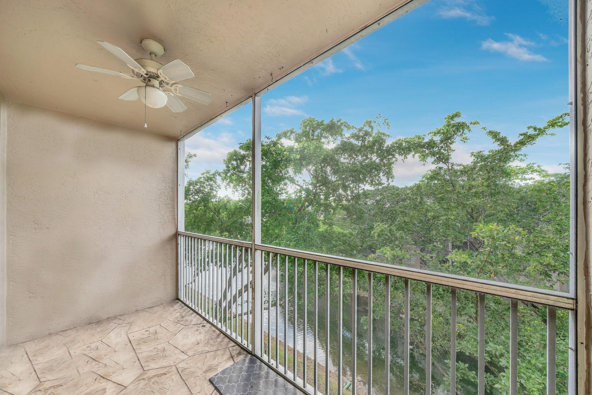 9580 Weldon Circle, Unit 408K, Tamarac, FL 33321 Photo