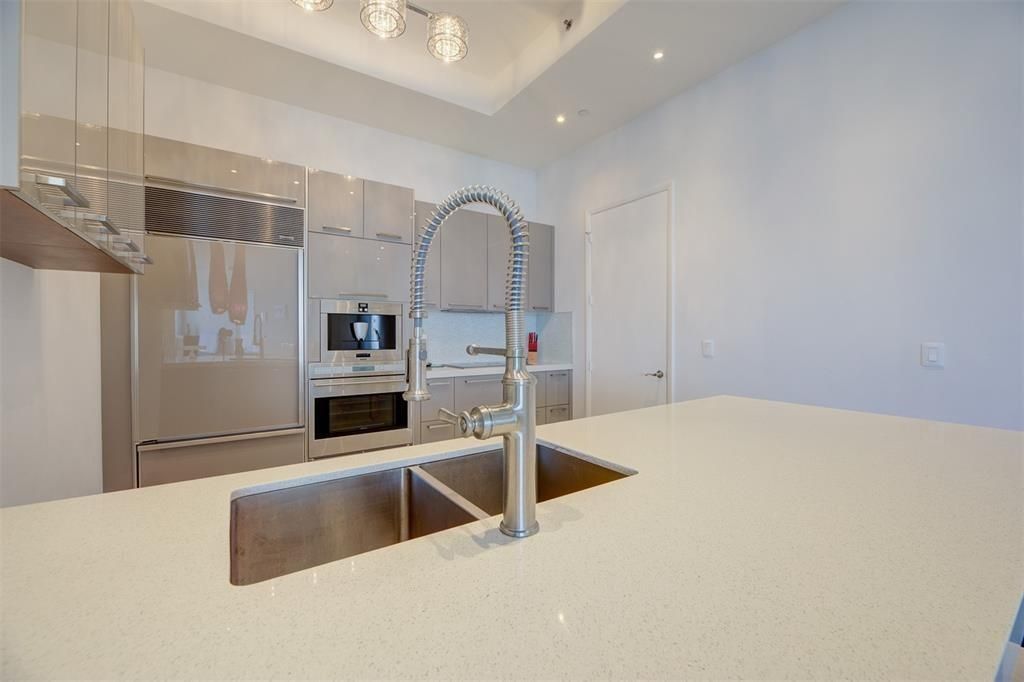 15901 Collins Avenue, Unit Ph4303, Sunny Isles Beach, FL 33160 Photo