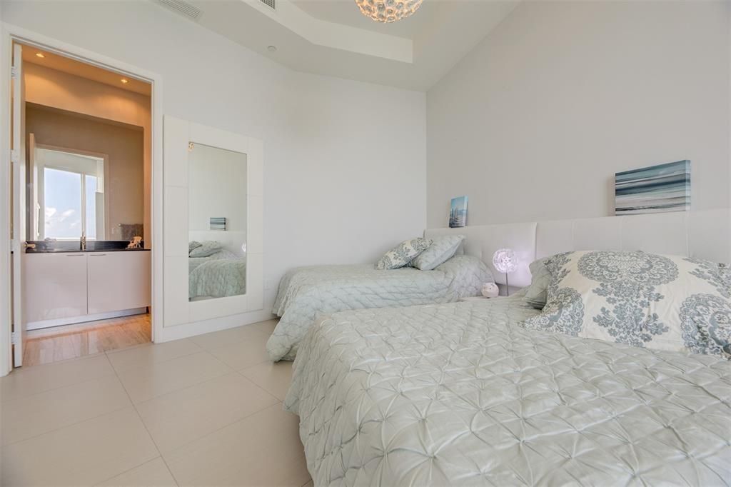 15901 Collins Avenue, Unit Ph4303, Sunny Isles Beach, FL 33160 Photo