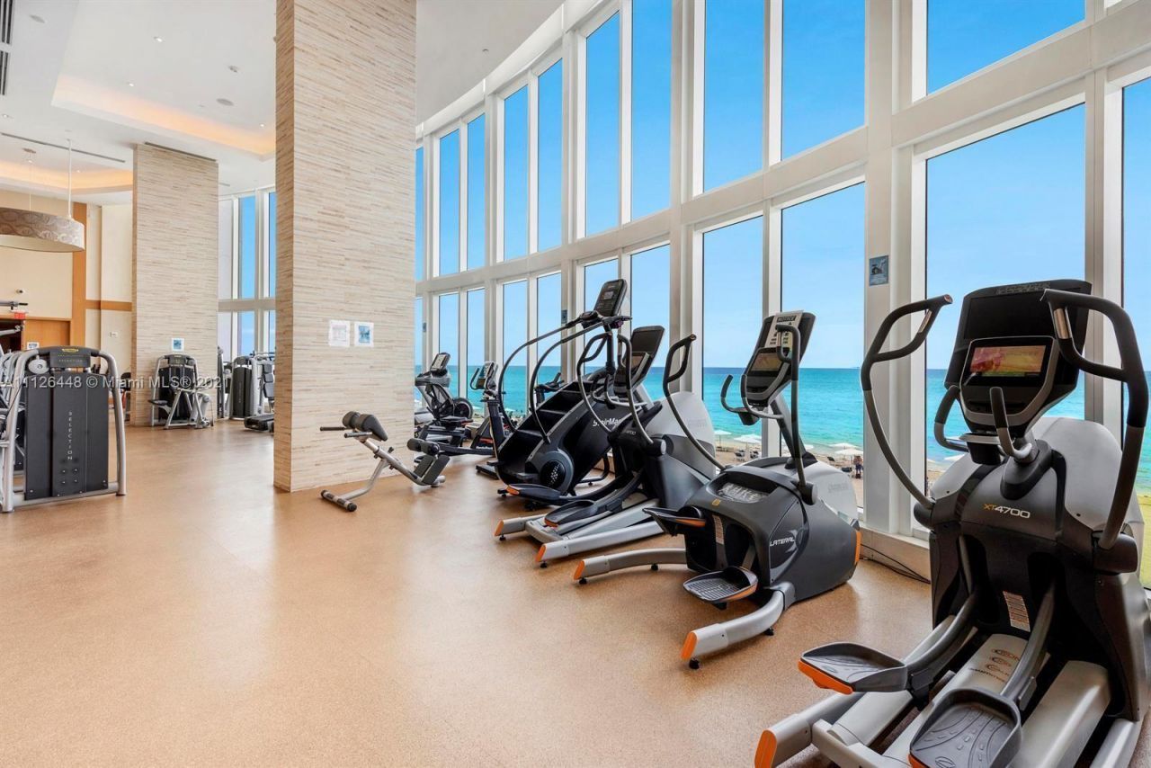 15901 Collins Avenue, Unit Ph4303, Sunny Isles Beach, FL 33160 Photo