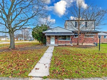 1015 Easley Drive, Westland, MI 48186