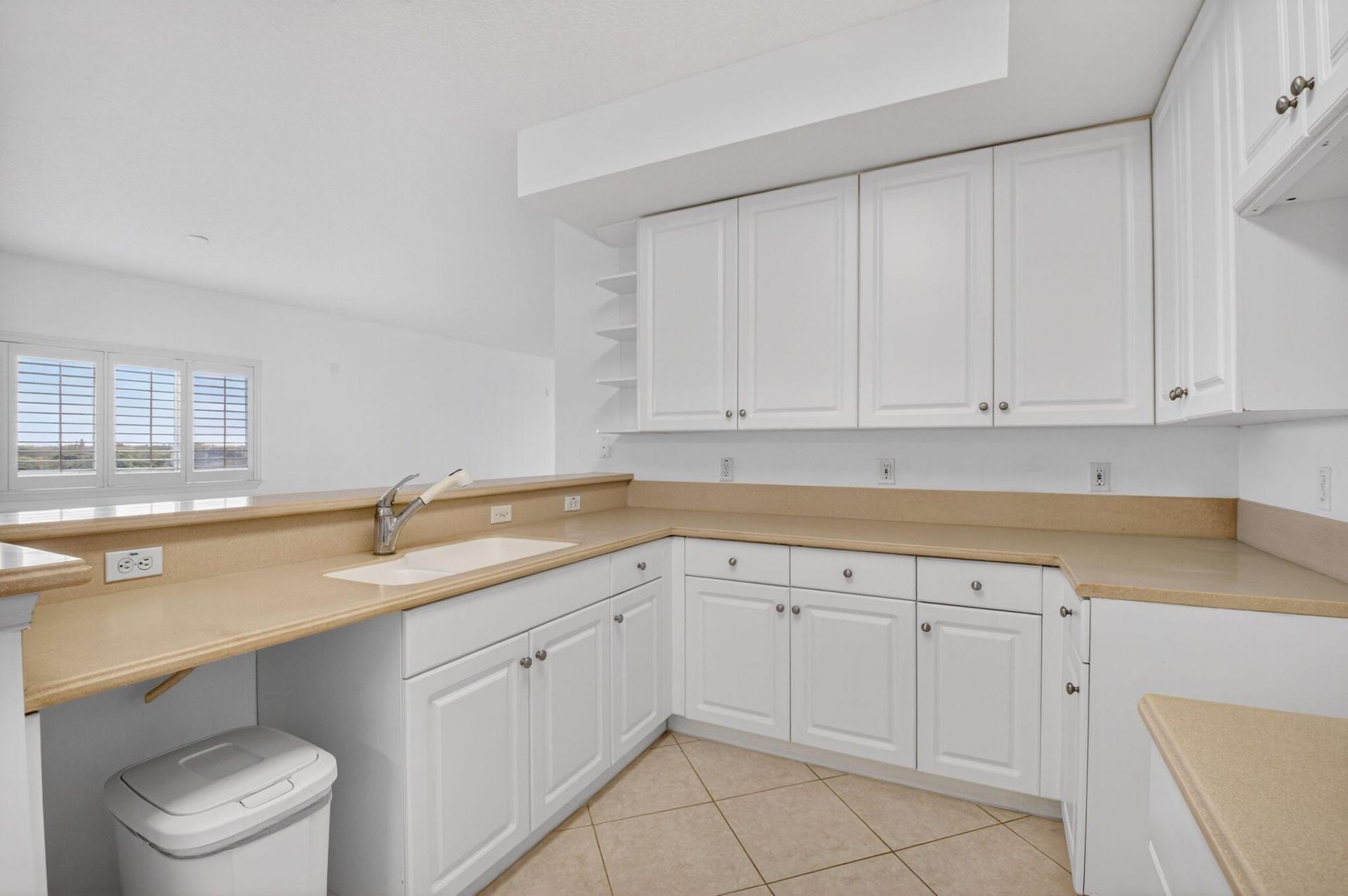 22715 Camino Del Mar, Unit 61, Boca Raton, FL 33433 Photo