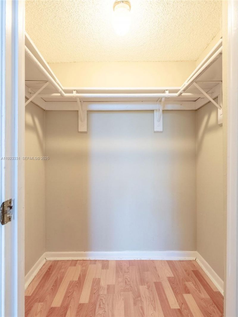 6600 Cypress Rd, Unit 406, Plantation, FL 33317 Photo