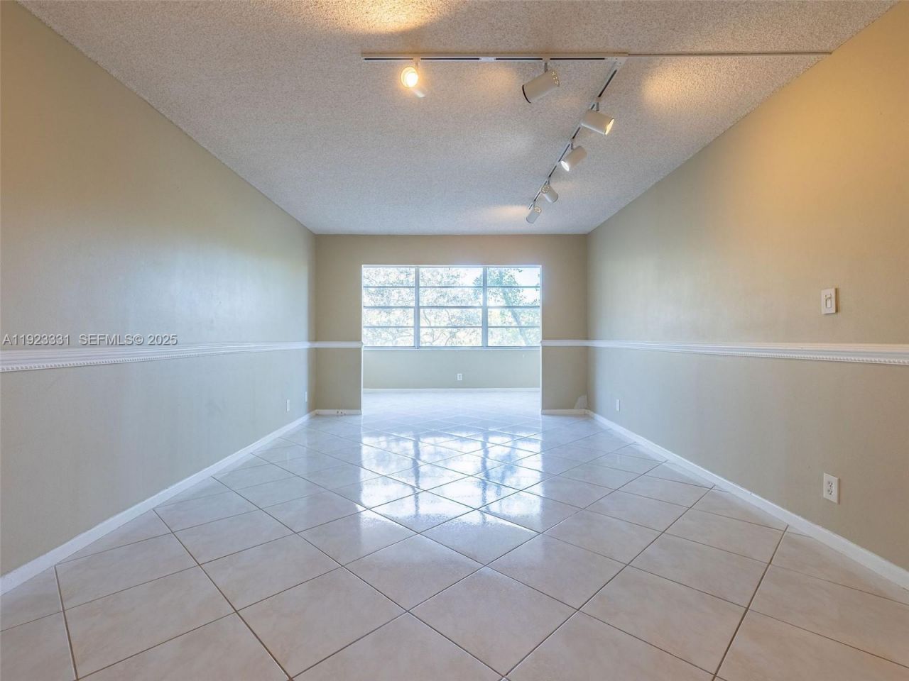 6600 Cypress Rd, Unit 406, Plantation, FL 33317 Photo
