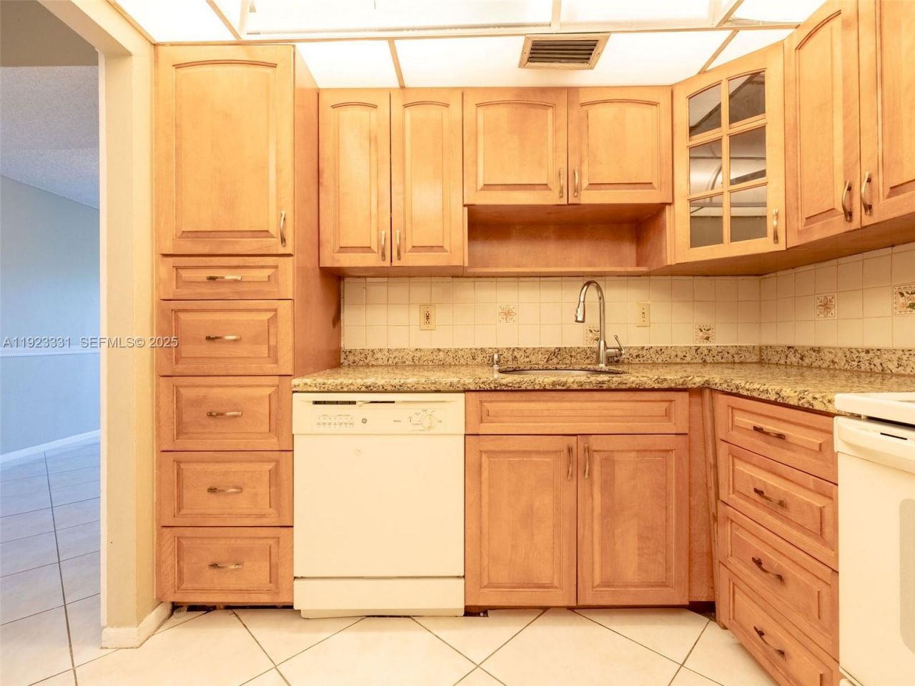 6600 Cypress Rd, Unit 406, Plantation, FL 33317 Photo