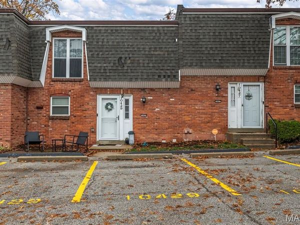 10429 Corbeil Drive, Unit 60, St Louis, MO 63146