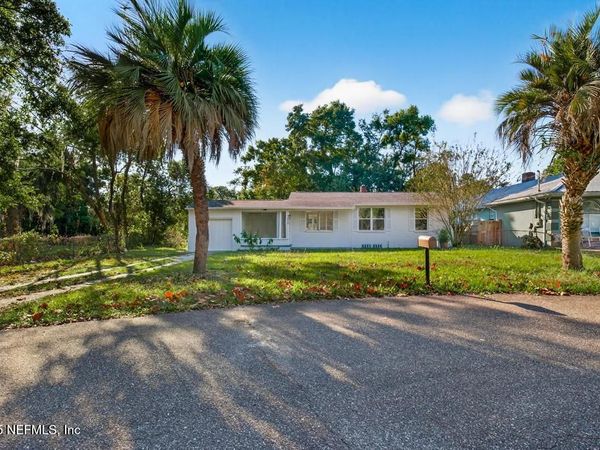 7825 TORY Place, Jacksonville, FL 32208