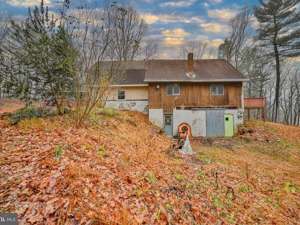 355 HICKORY ROAD, PALMERTON, PA 18071