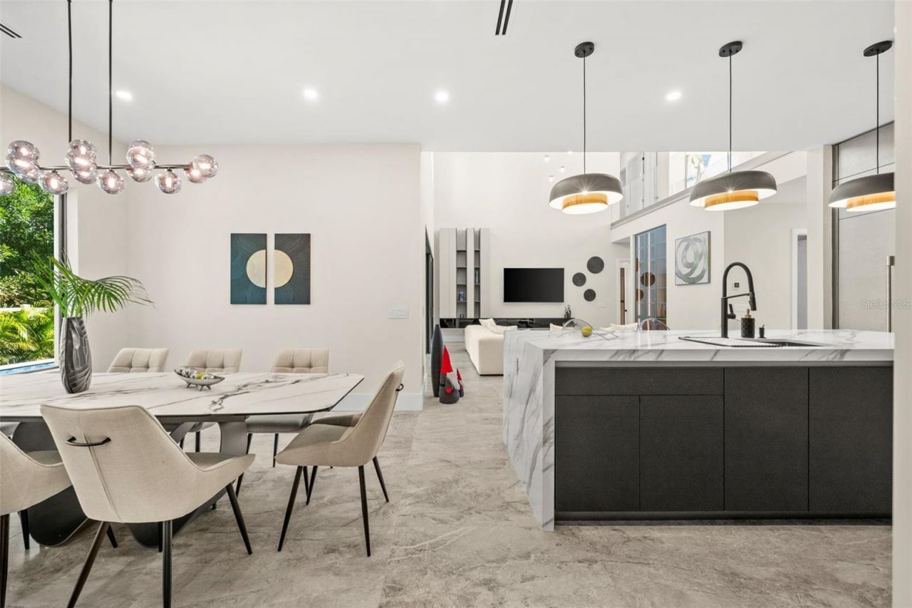 2413 Clematis Street, Sarasota, FL 34239 Photo