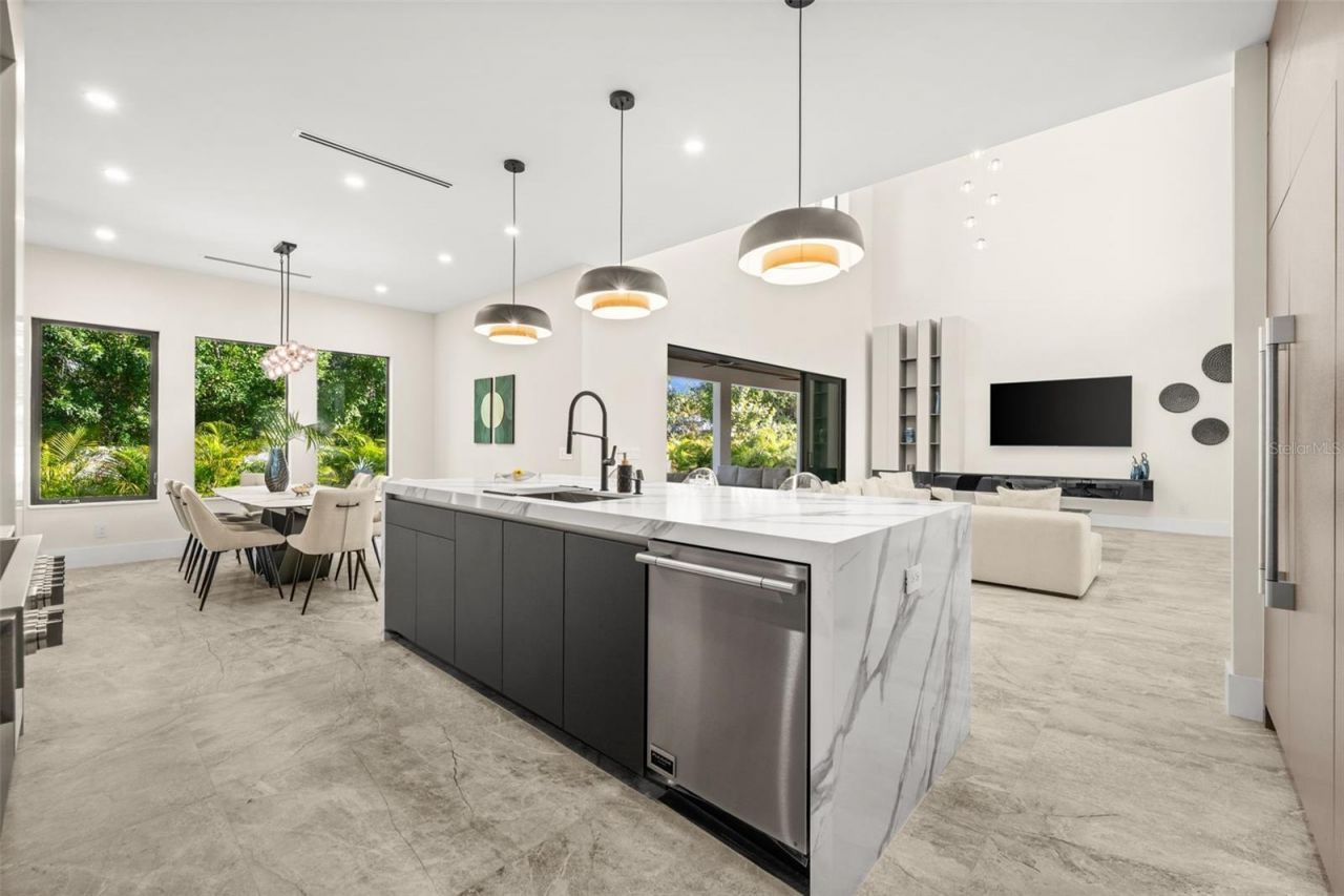 2413 Clematis Street, Sarasota, FL 34239 Photo